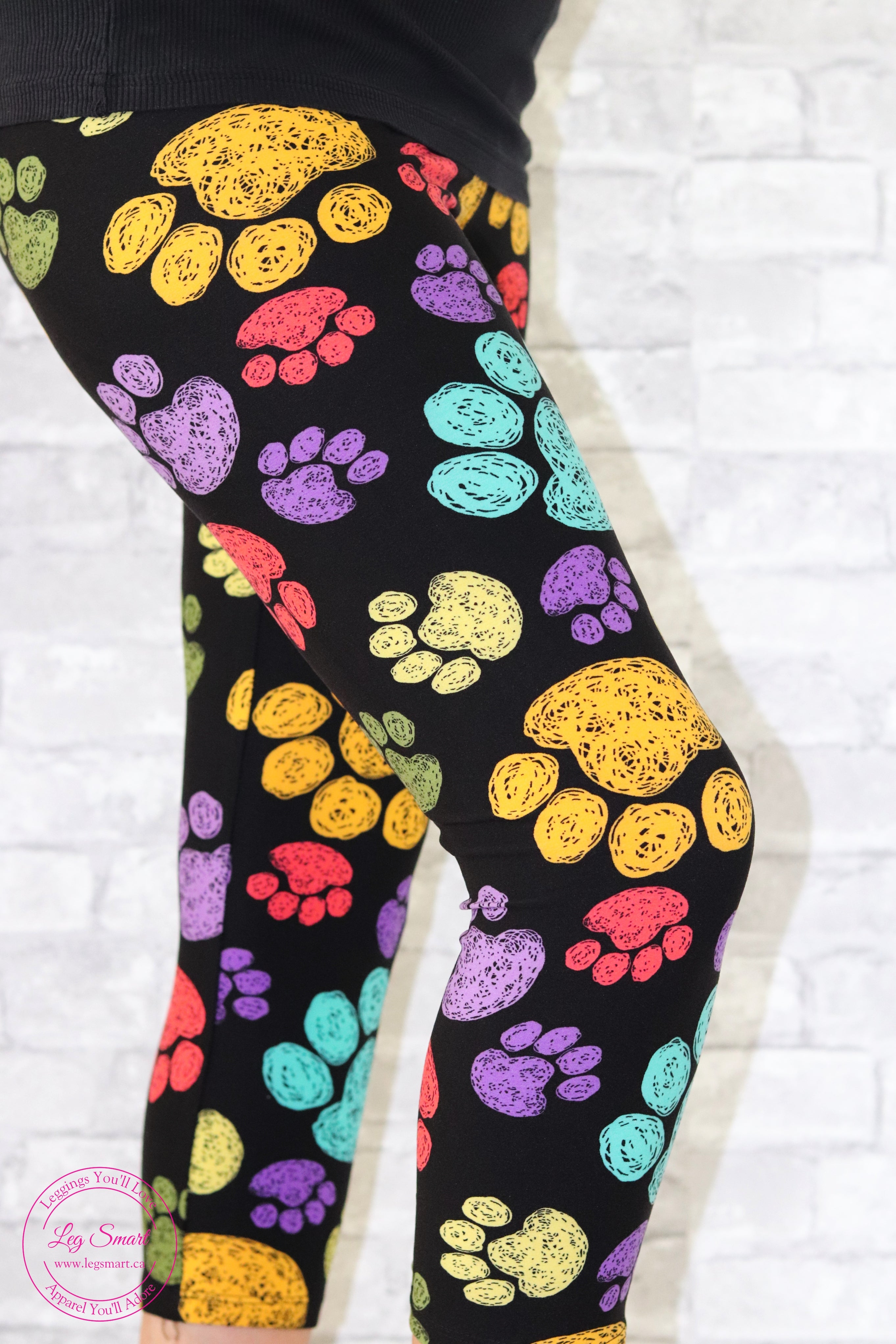 Buy online Quirky Print Multicoloured Leggings from Capris