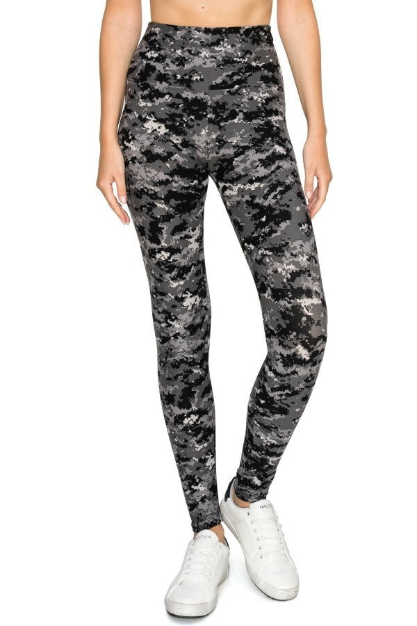 Wild Fable Women's Gray-Black Camouflage High-Waist Leggings Pants